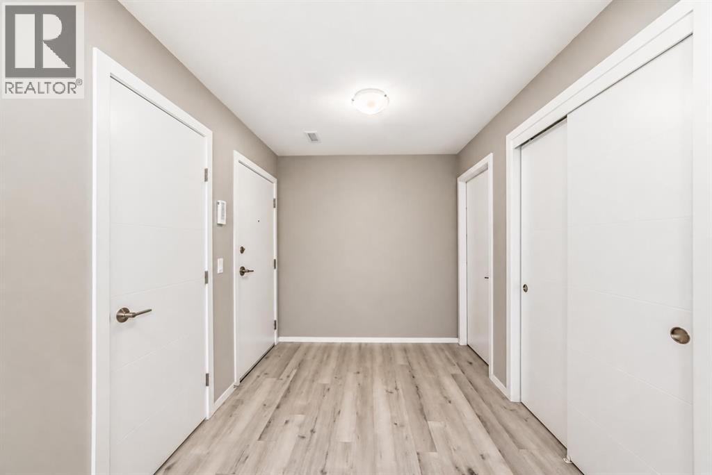 #202 245 Redstone Walk NE - 5