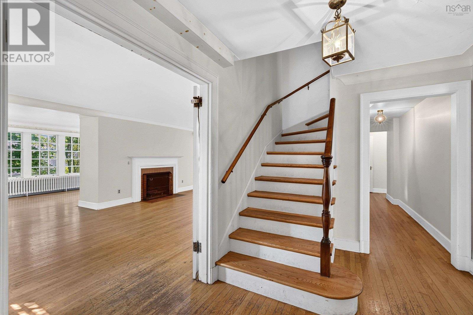 7020 Armview Avenue - 8