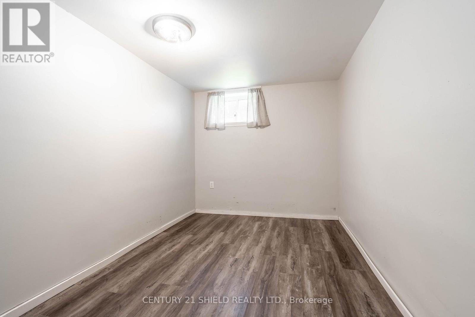 450 PATRICK STREET - 23