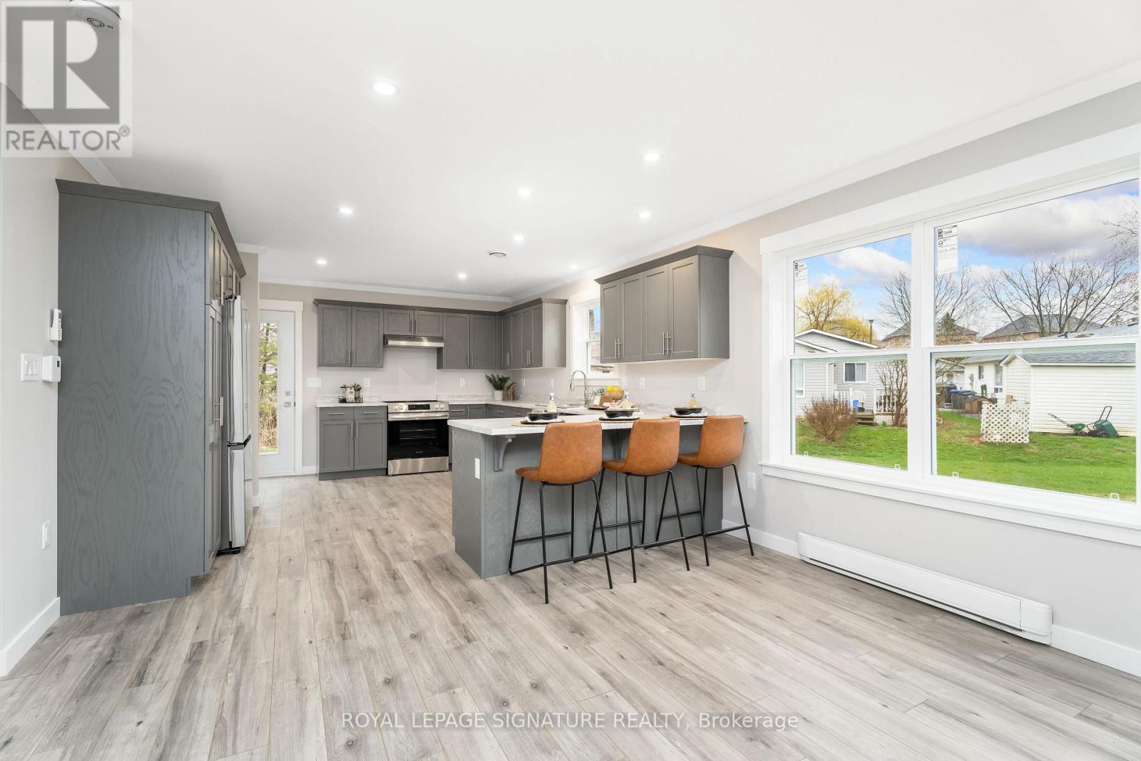 16 BRIARWOOD PLACE - 18