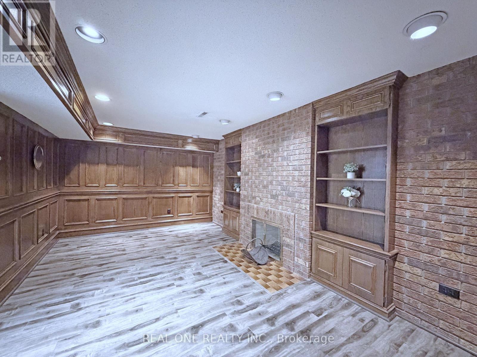 1585 CROMBIE ROAD - Image 38