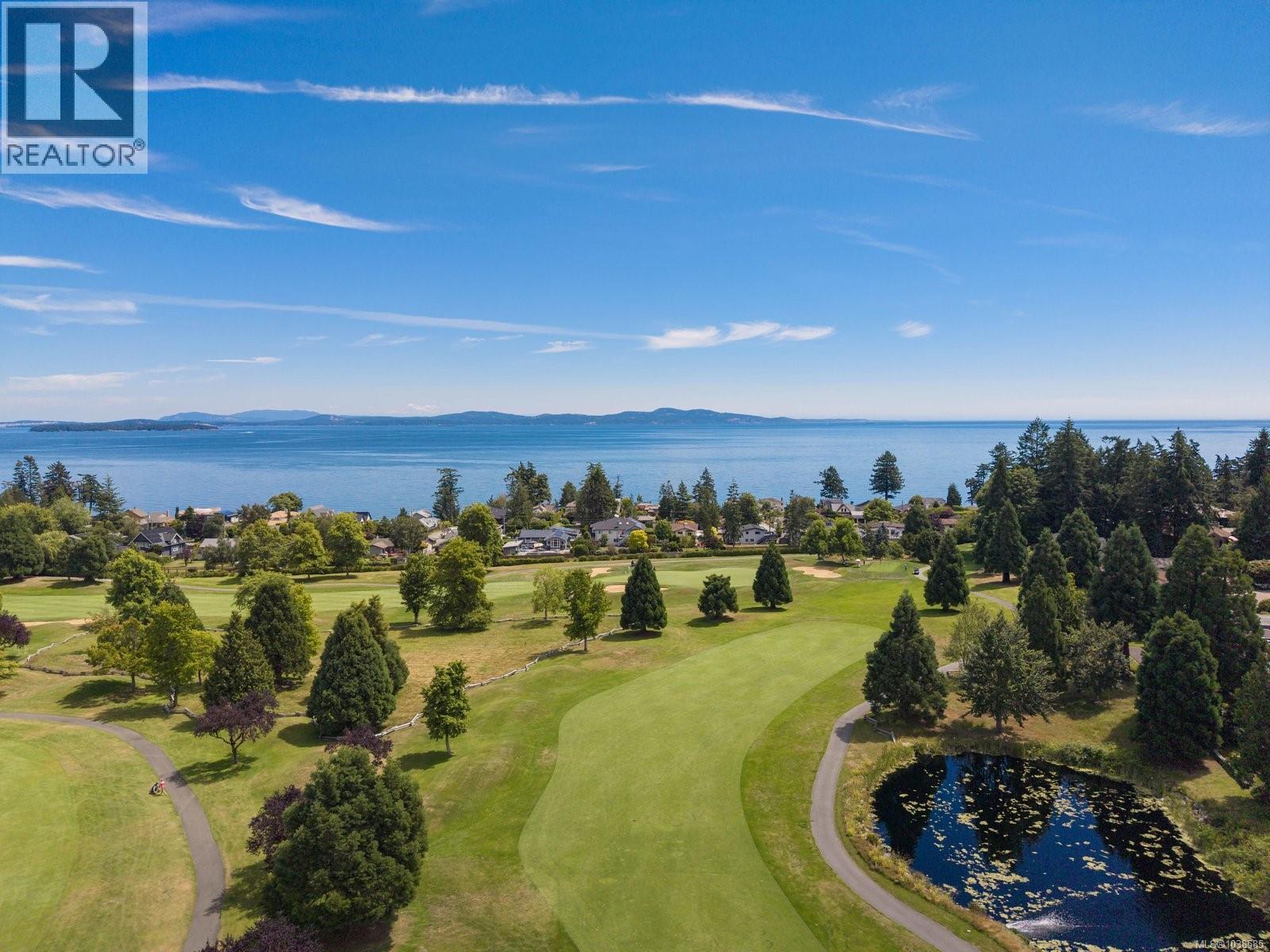 #304 5327 Cordova Bay Rd - 41
