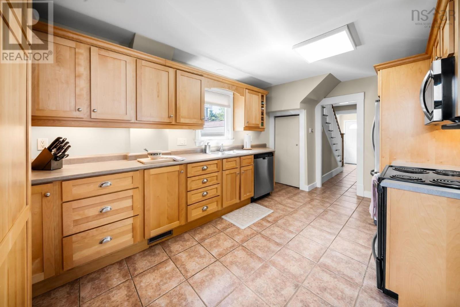 8 Eaton Avenue - 15