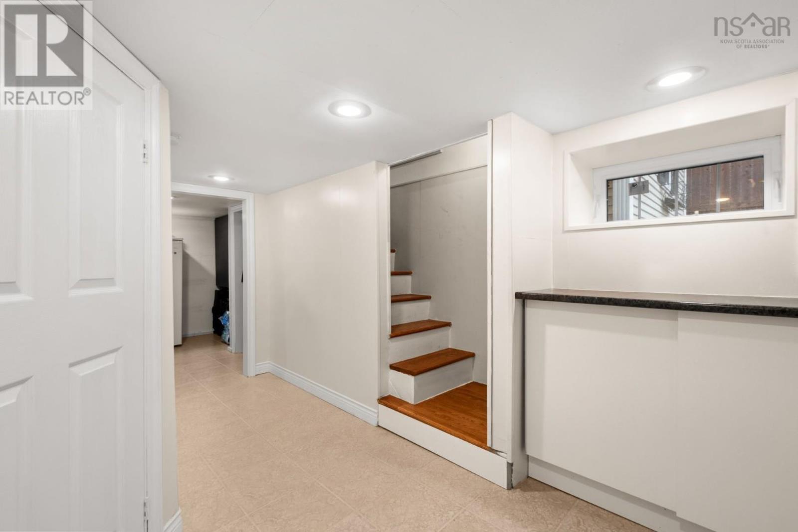 8 Eaton Avenue - 27
