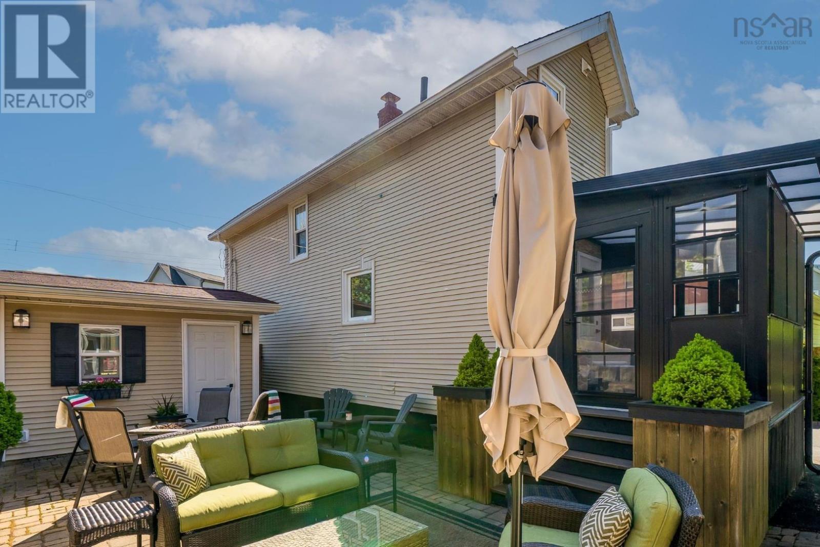 8 Eaton Avenue - 37