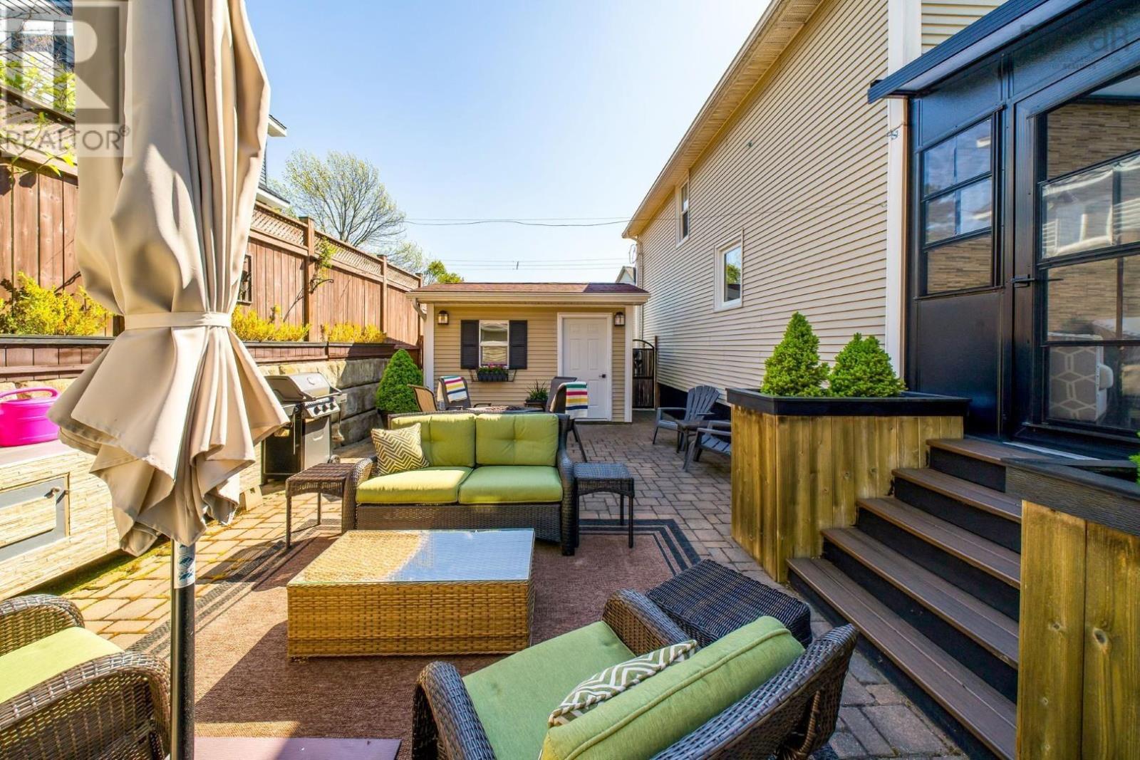 8 Eaton Avenue - 38