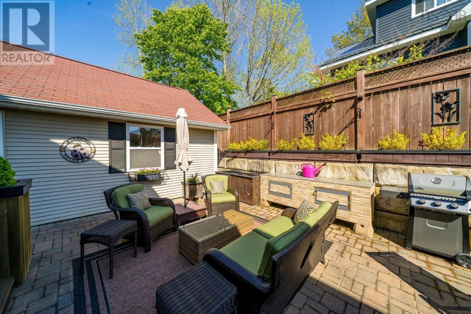 8 Eaton Avenue - 39