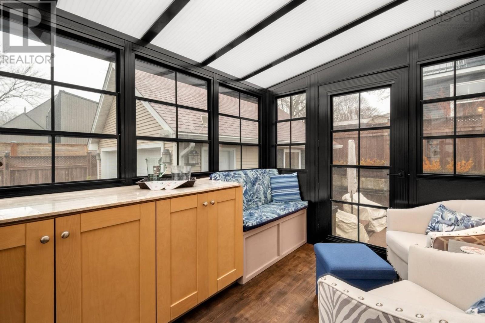 8 Eaton Avenue - 43
