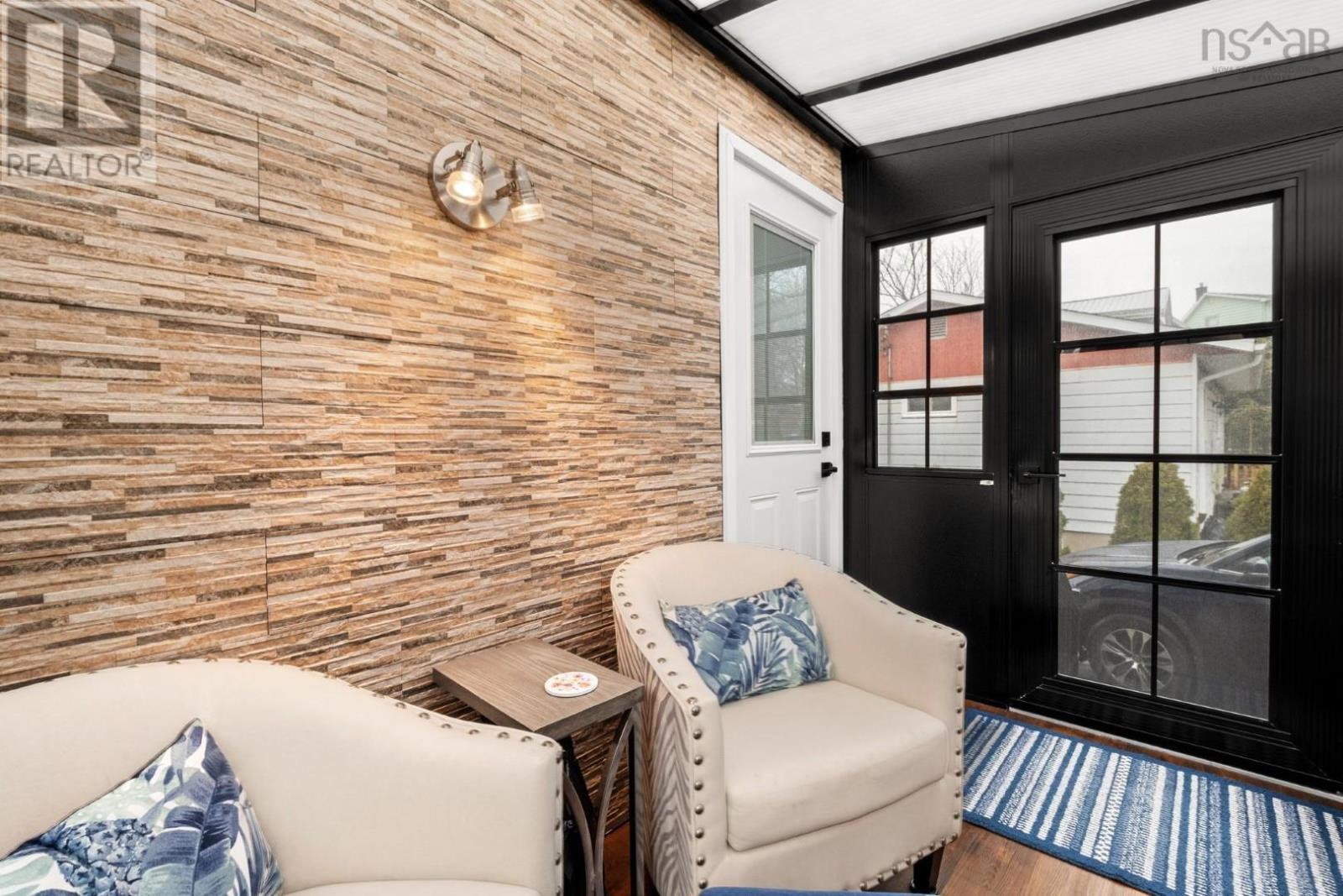 8 Eaton Avenue - 44