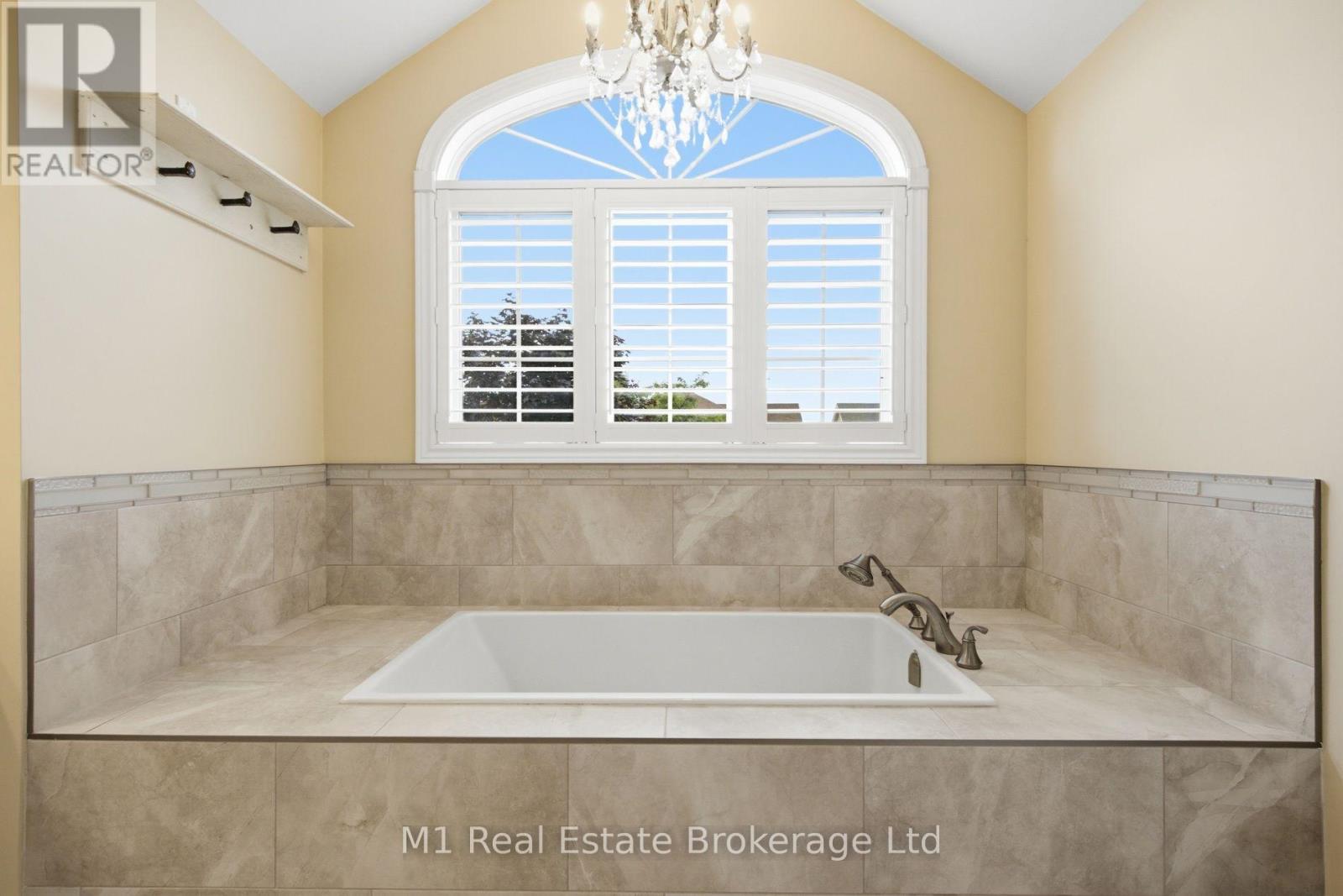31 HEALEY STREET - 28