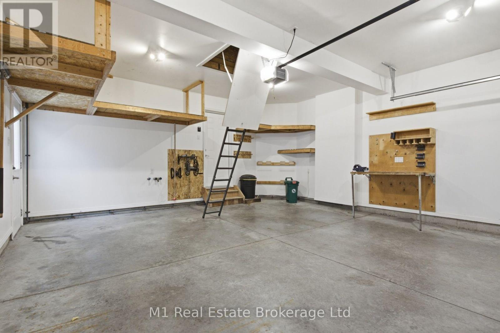 31 HEALEY STREET - 36