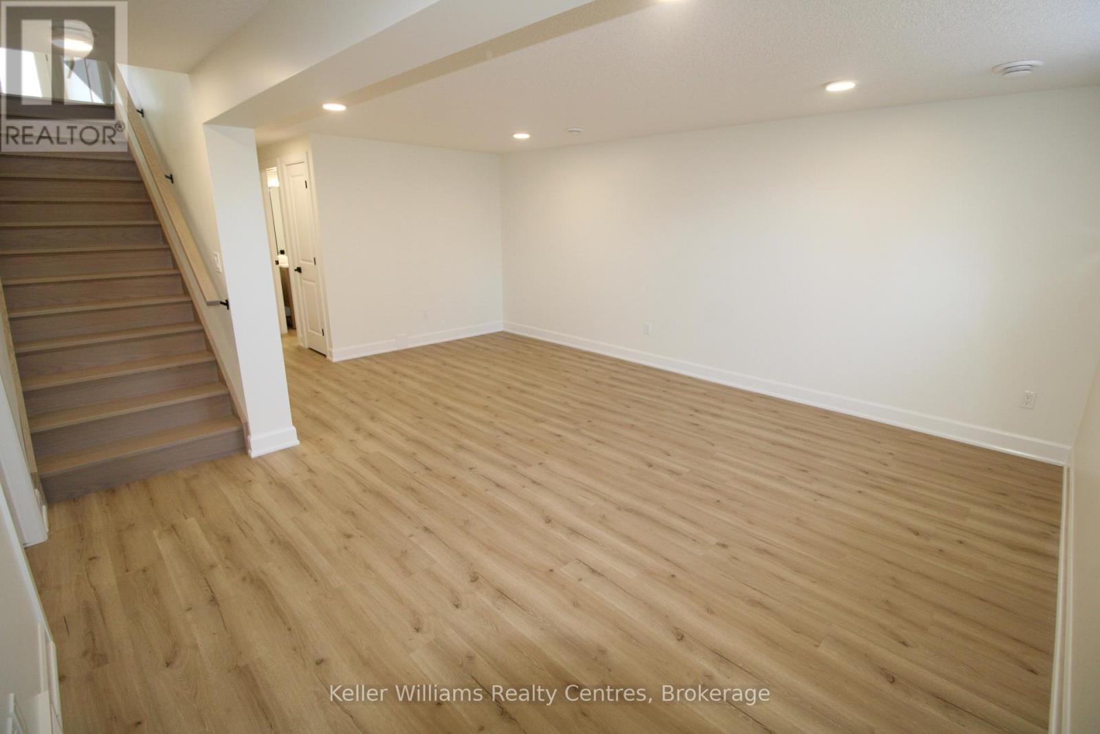 120 TREMBLE DRIVE - 18