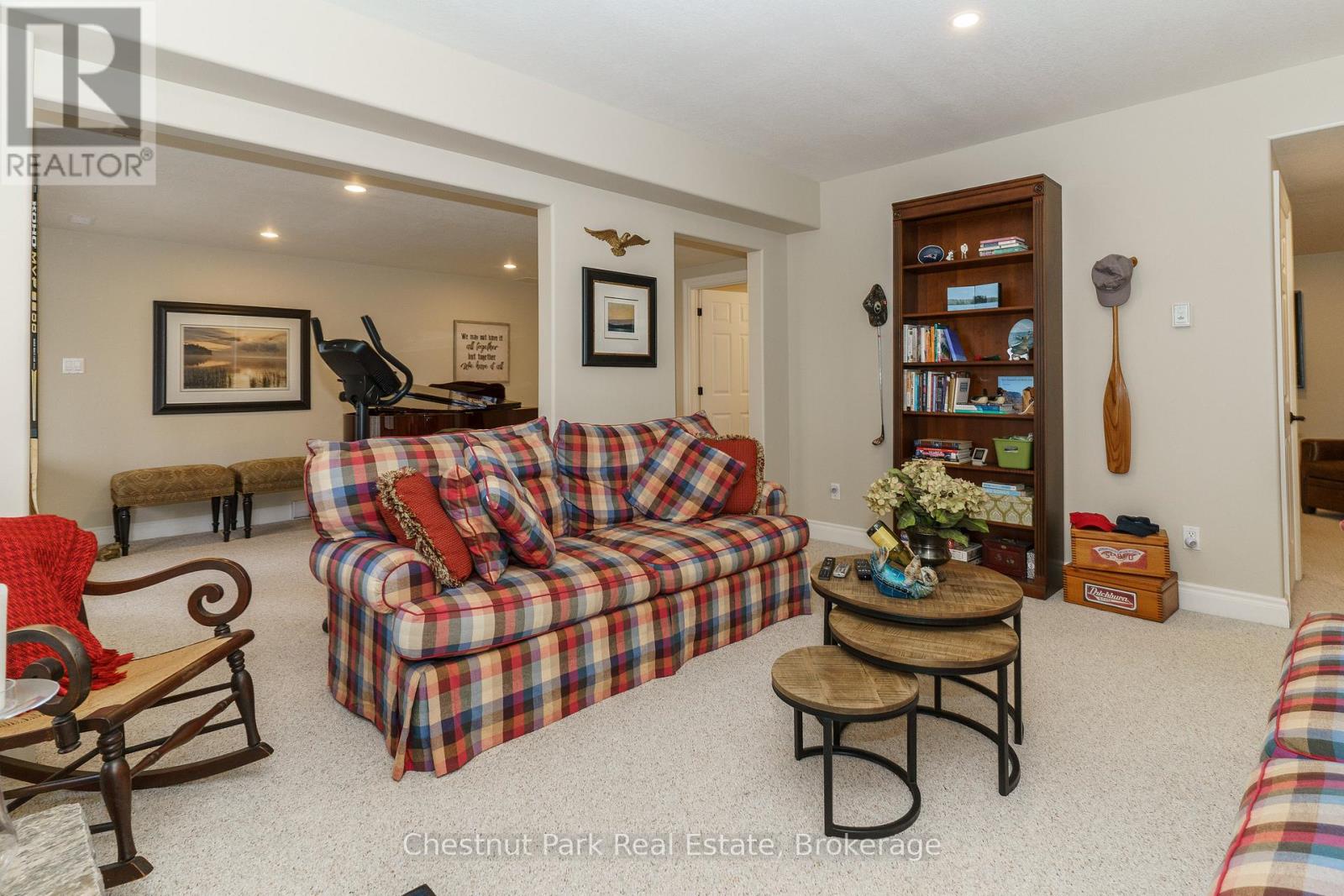 48 ESTATE DRIVE - 25