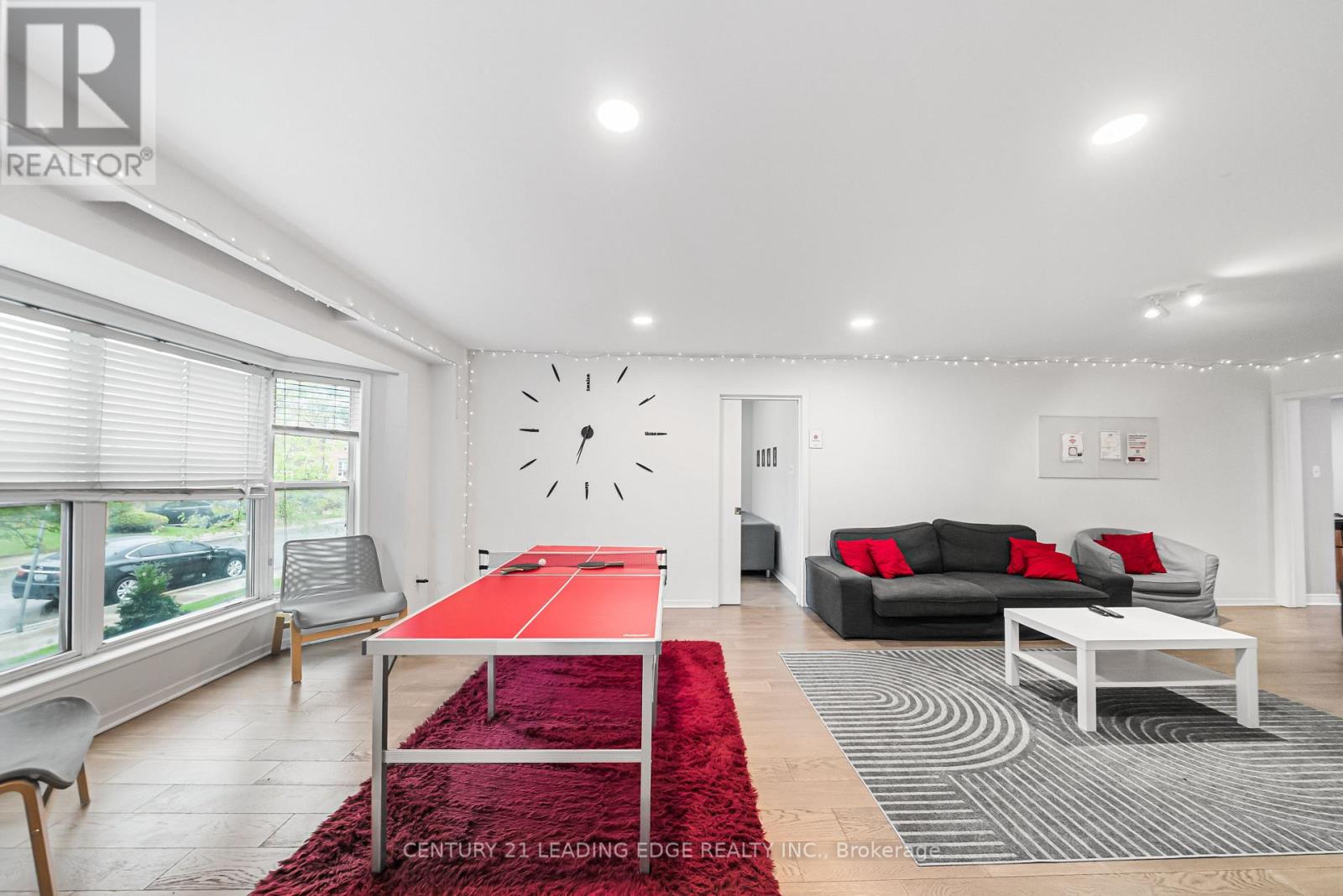 527 GLENGARRY AVENUE - 14