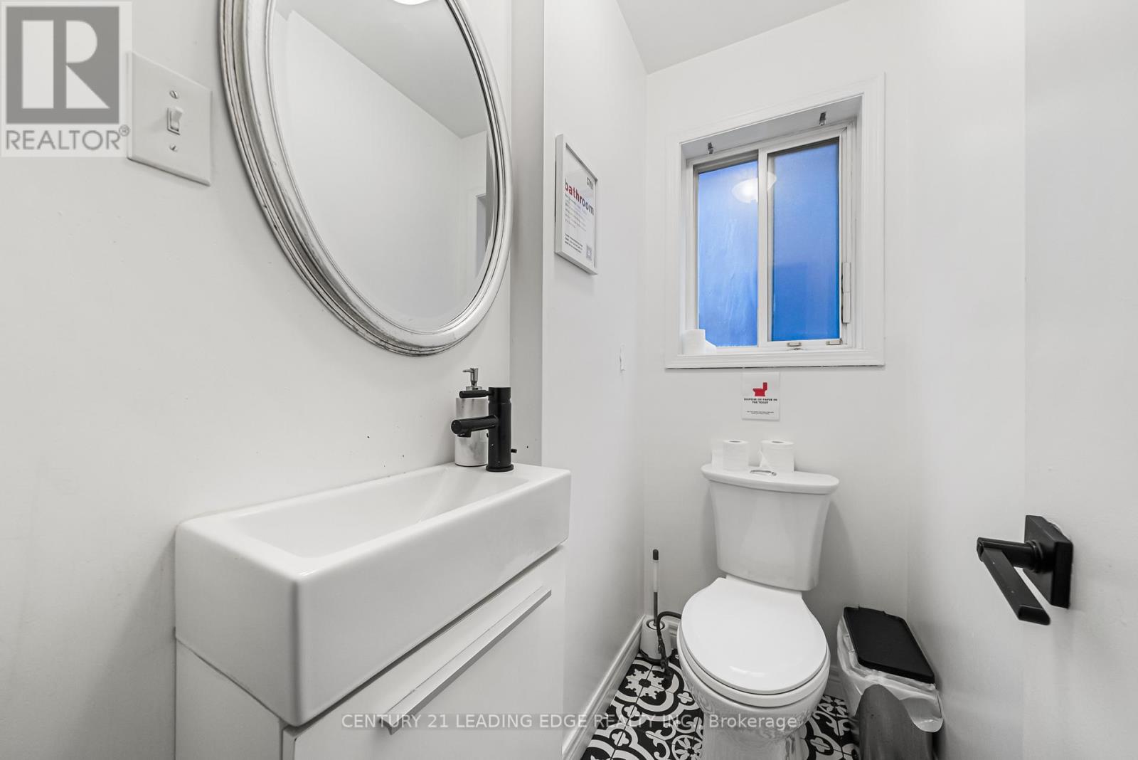 527 GLENGARRY AVENUE - 26