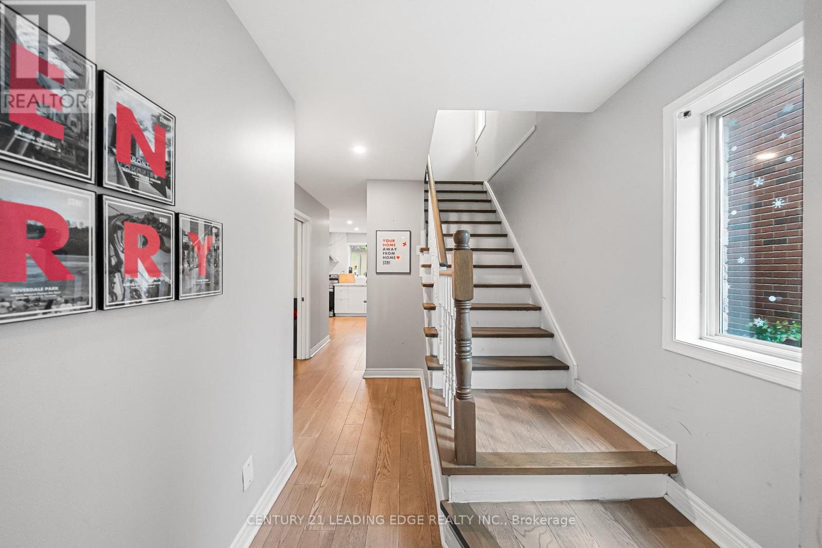 527 GLENGARRY AVENUE - 28