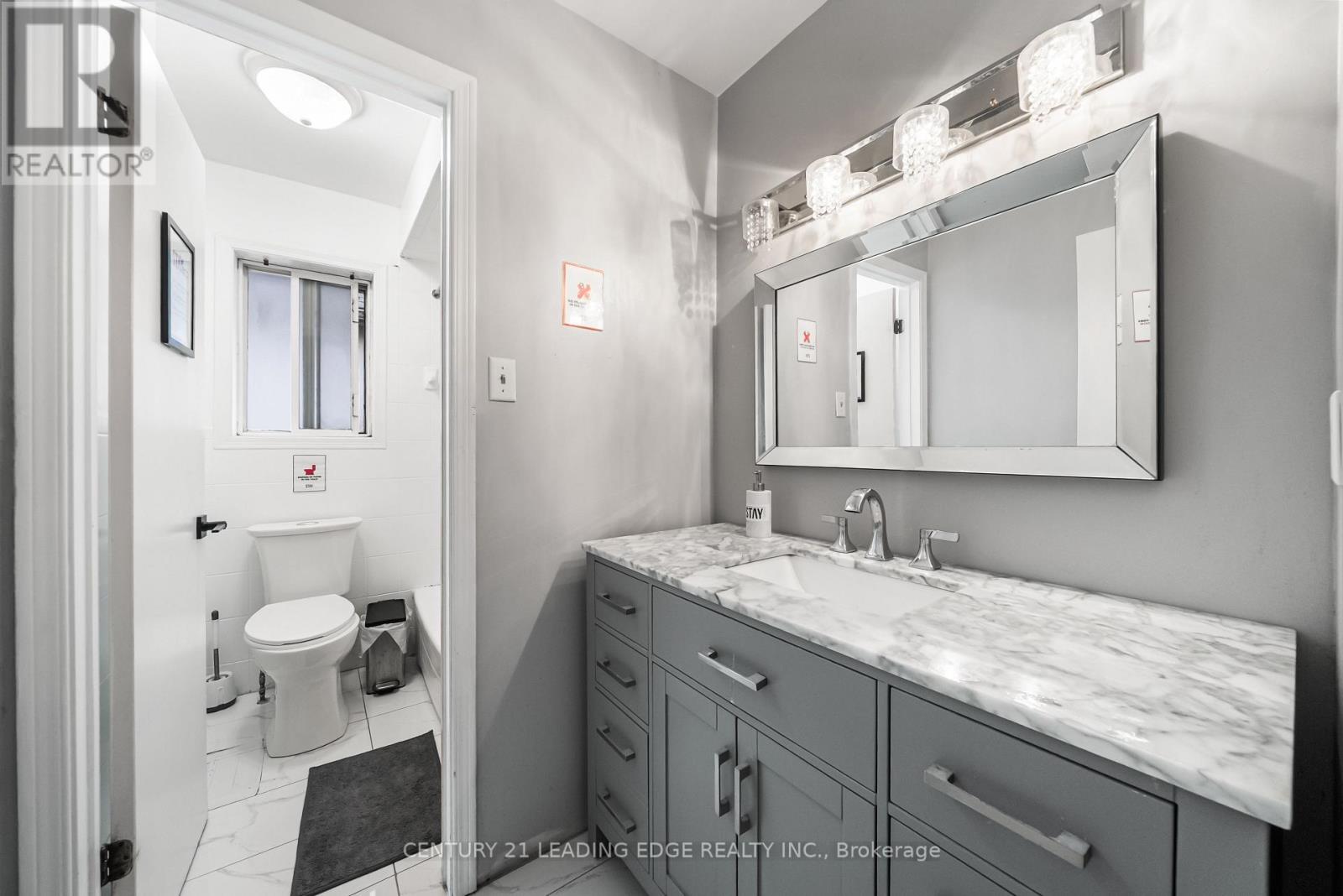 527 GLENGARRY AVENUE - 34