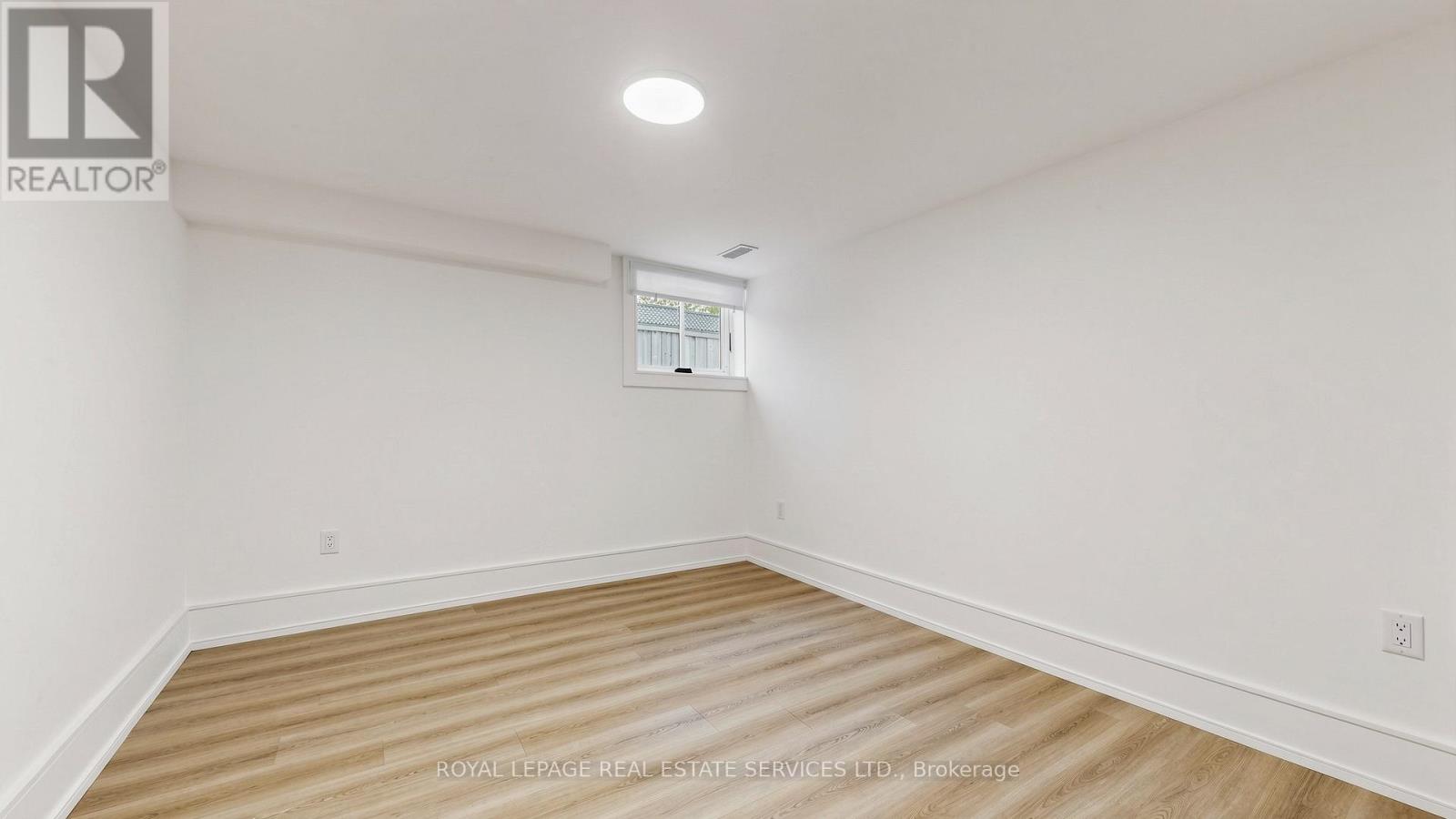 17 ROMNEY ROAD - 35