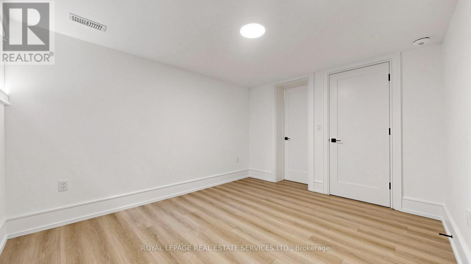 17 ROMNEY ROAD - 36