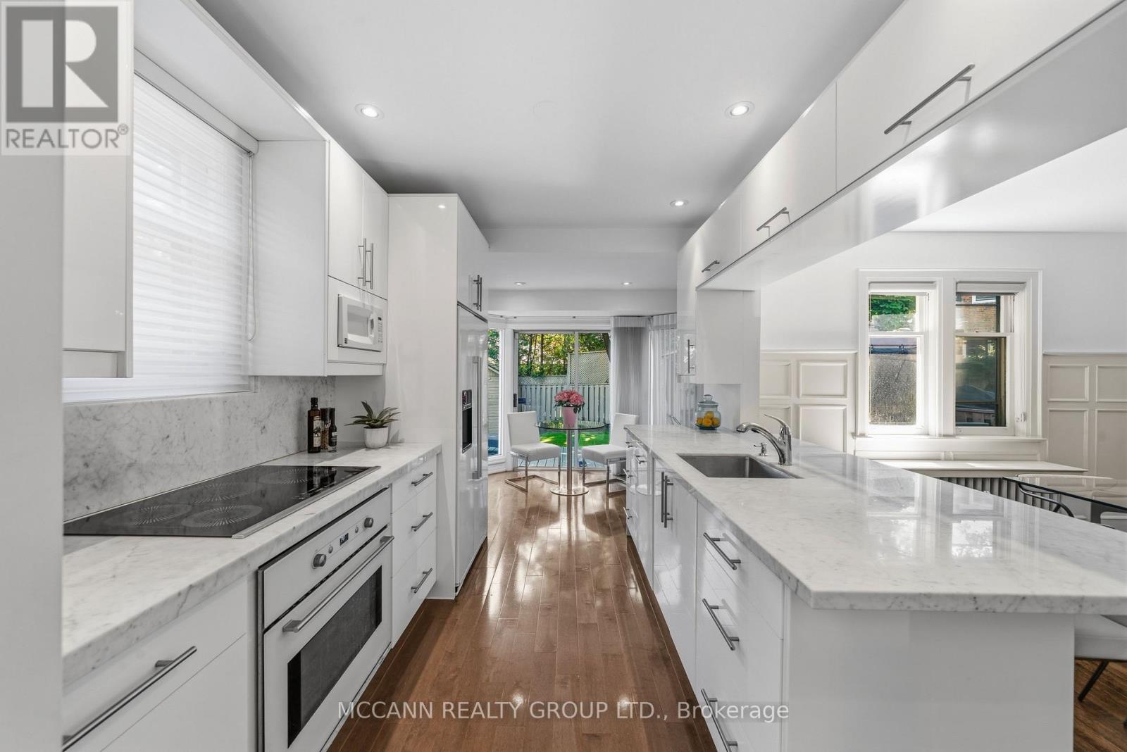 111 CHUDLEIGH AVENUE - 11