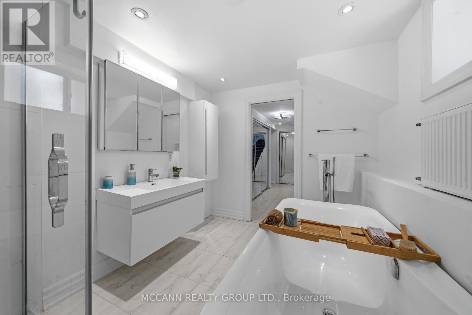 111 CHUDLEIGH AVENUE - 22