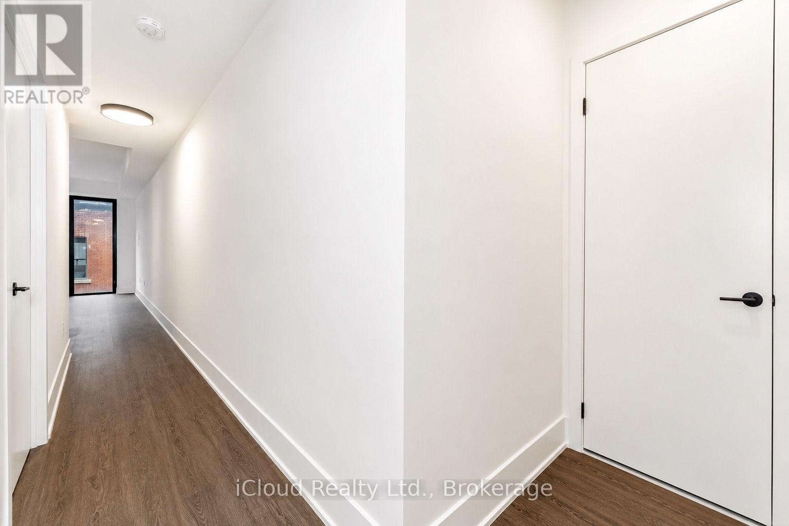 #303 123 PORTLAND STREET - 14