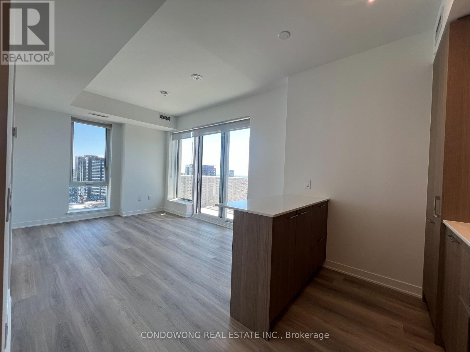 Very Spacious Dining Room