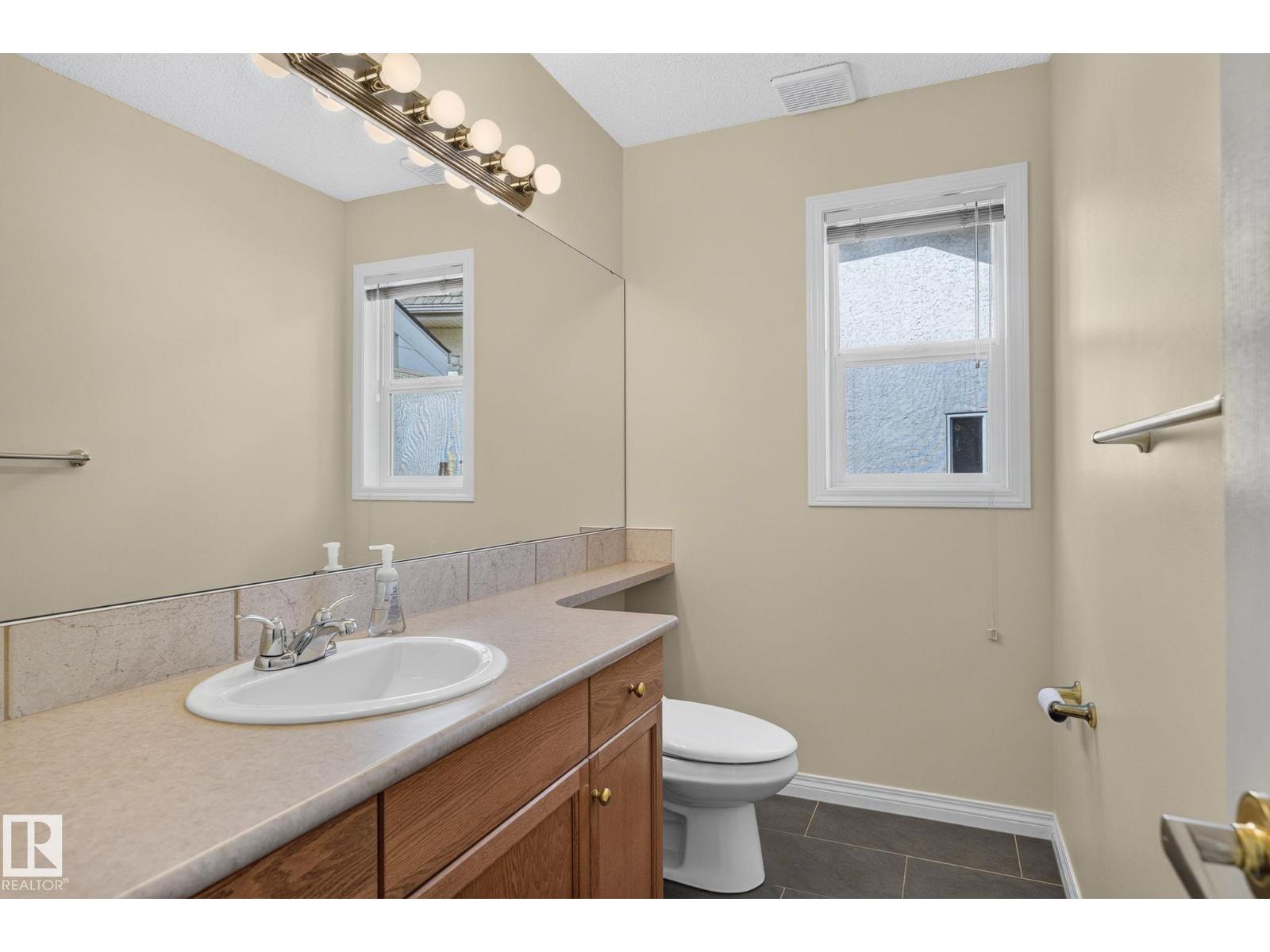 610 Hunters Close NW - 31