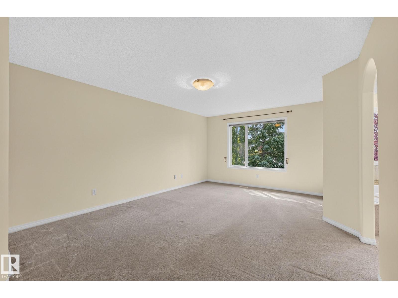 610 Hunters Close NW - 37