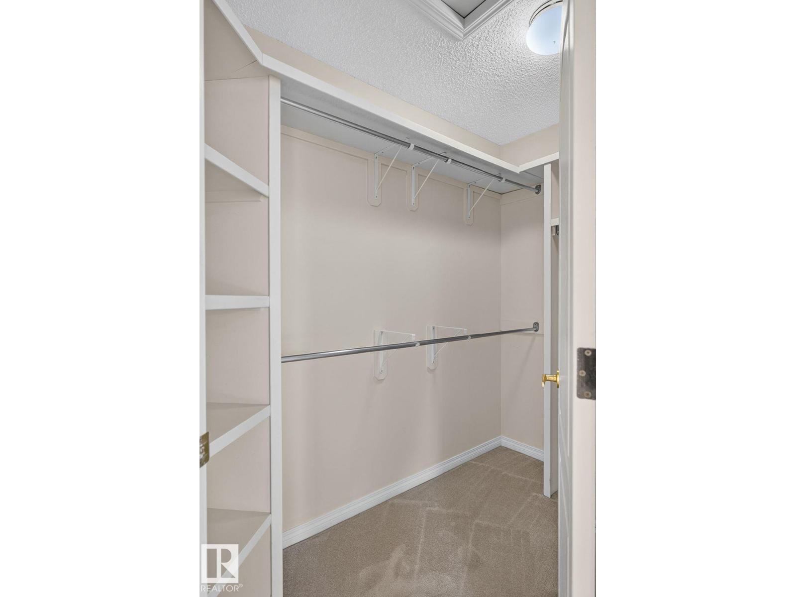 610 Hunters Close NW - 43
