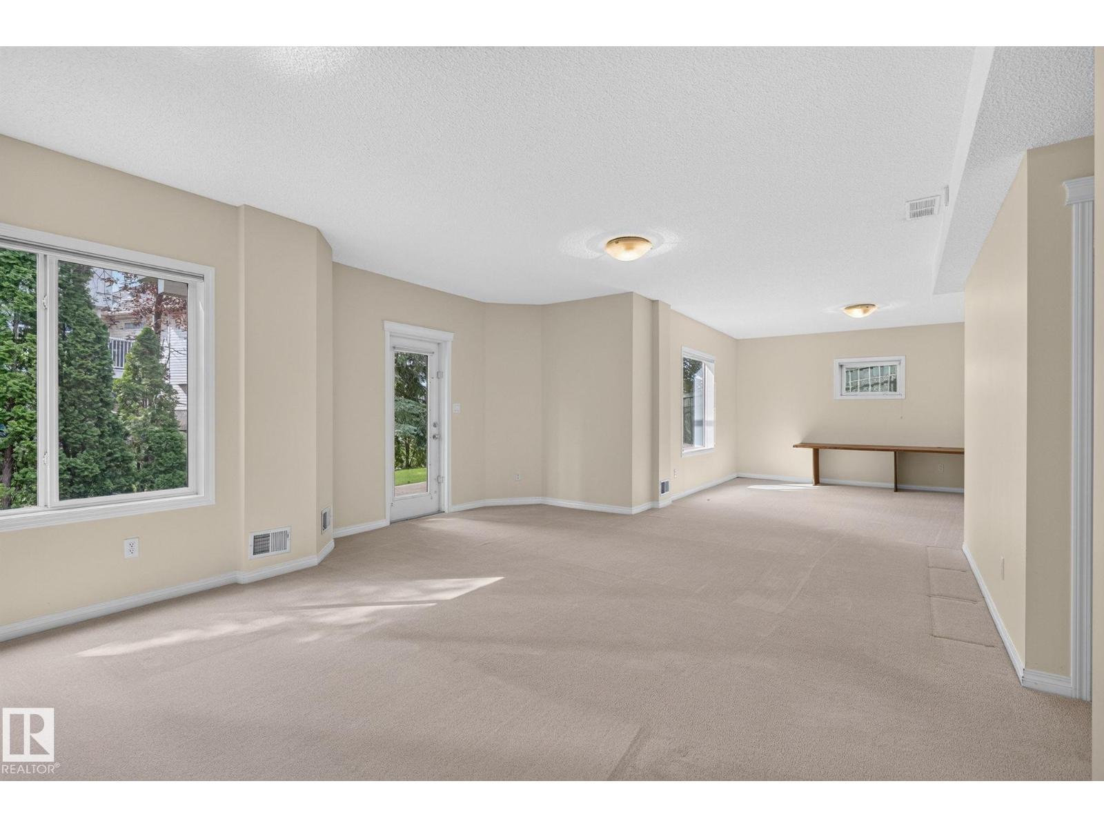610 Hunters Close NW - 50