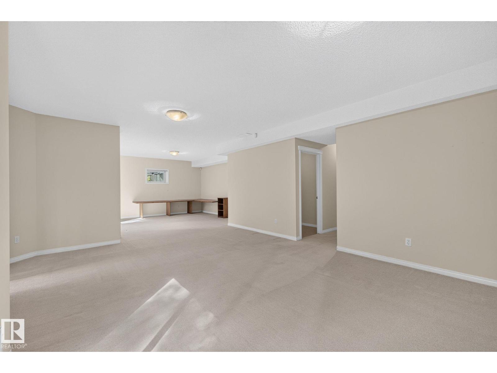 610 Hunters Close NW - 51