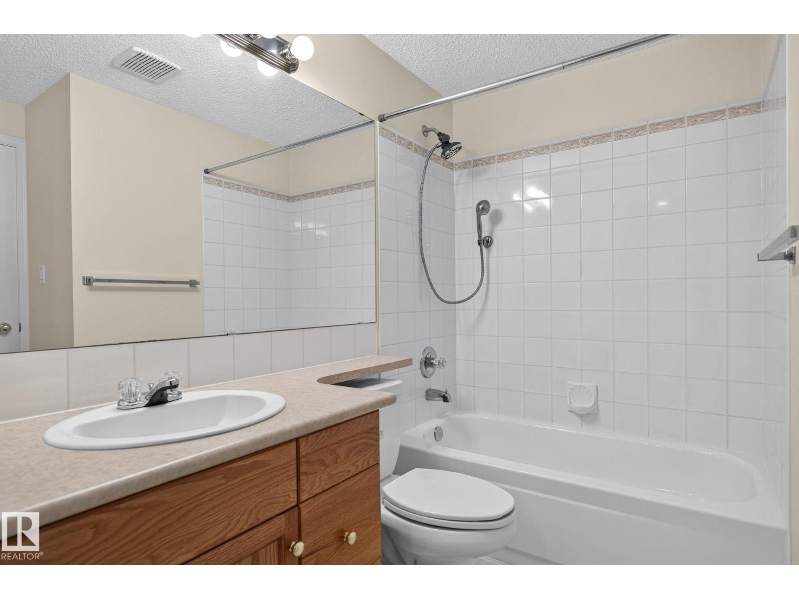 610 Hunters Close NW - 56