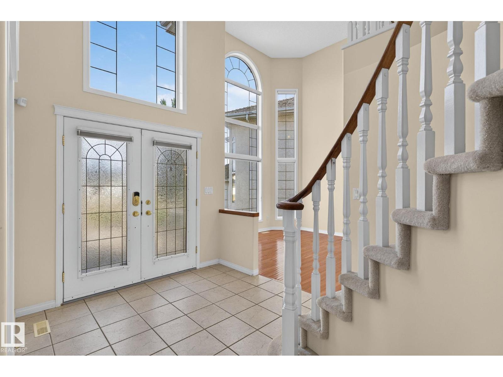 610 Hunters Close NW - 8