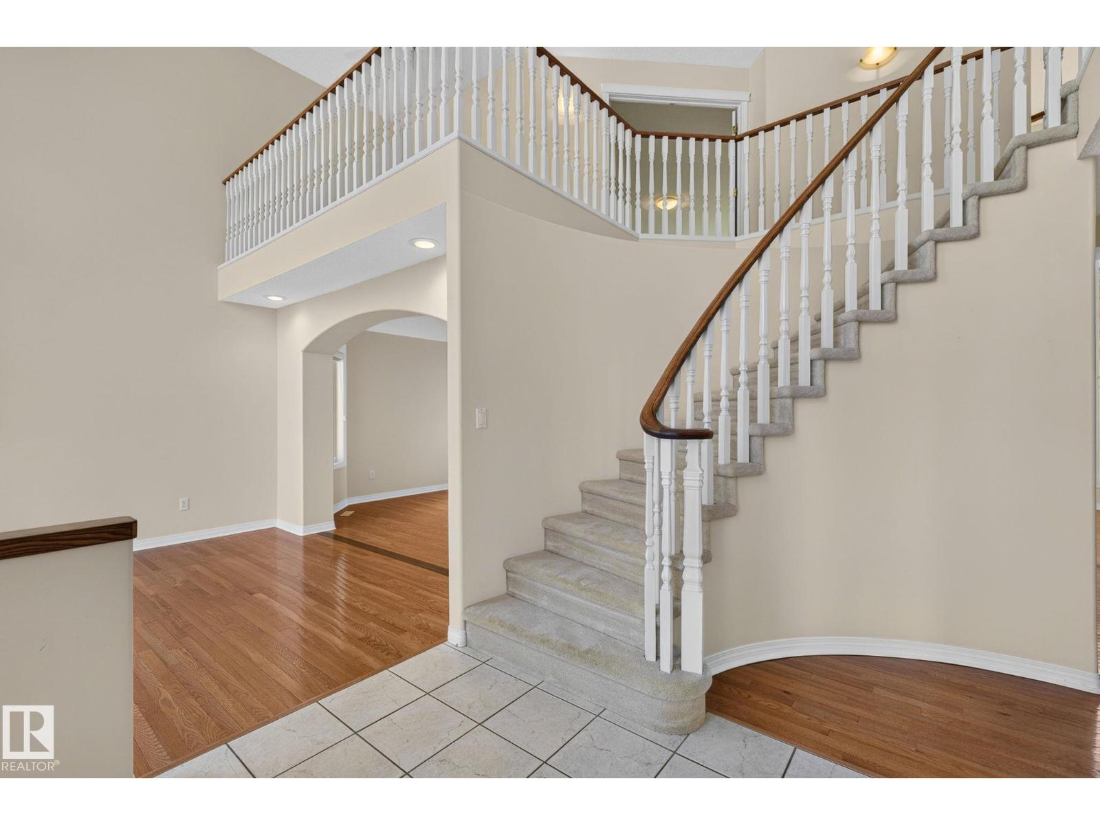 610 Hunters Close NW - 9