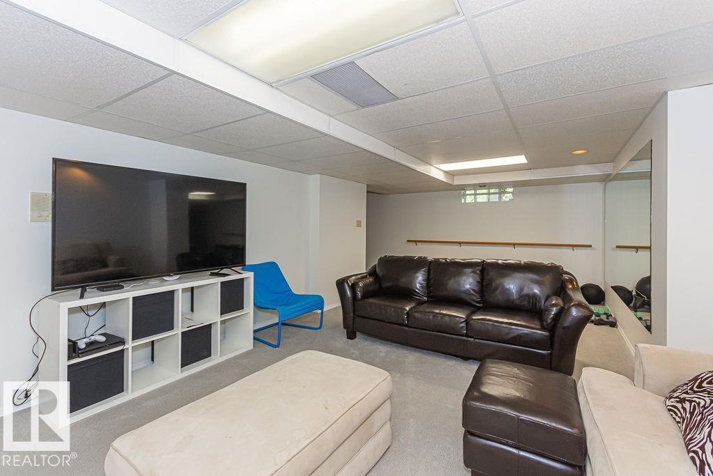 31 WINDERMERE CR - 60