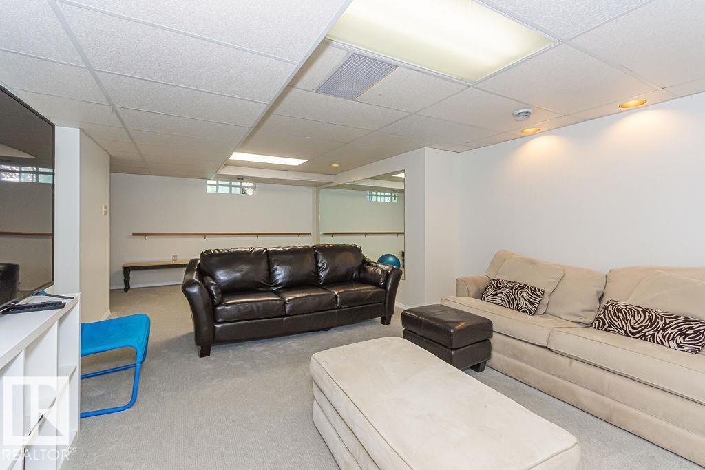 31 WINDERMERE CR - 59
