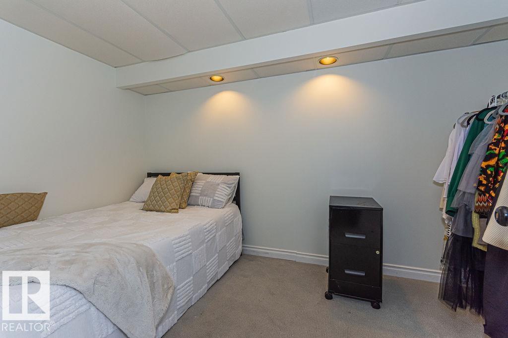 31 WINDERMERE CR - 64