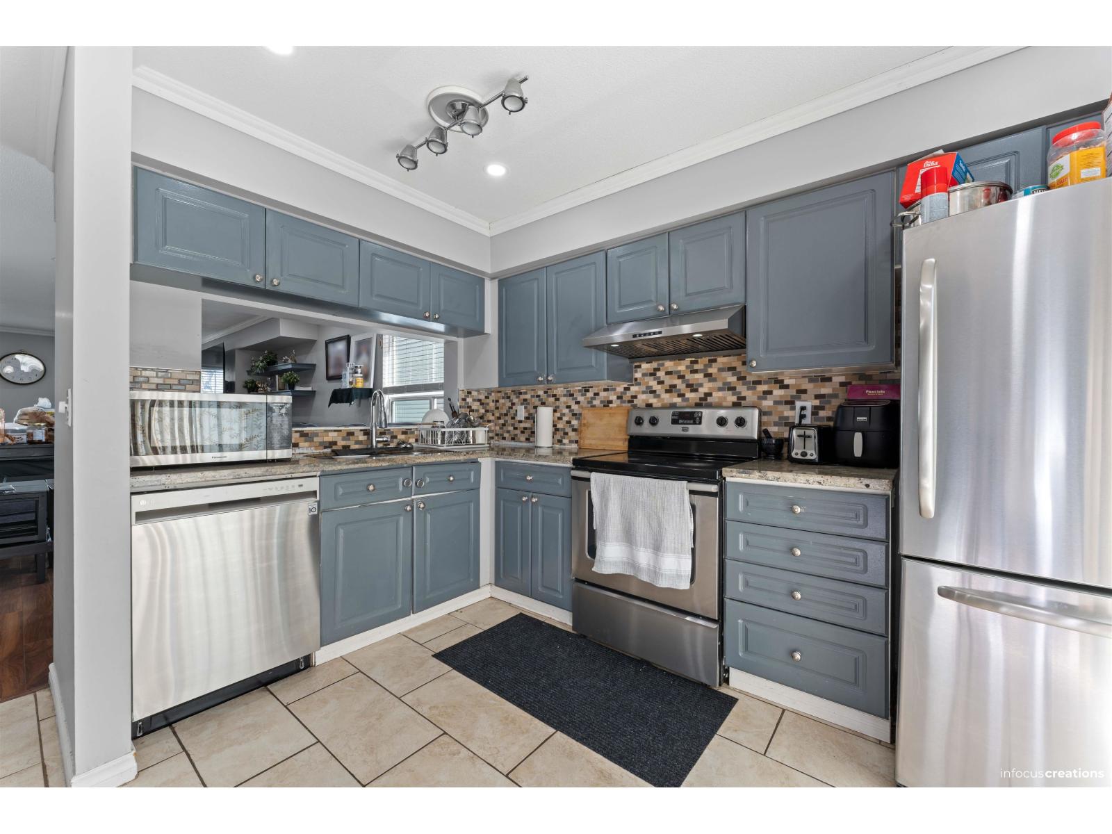 2 Bed, 2 Bath House for Sale in Surrey – 28 13713 72A AVENUE, Surrey – MLS# R3135279 - Image 13