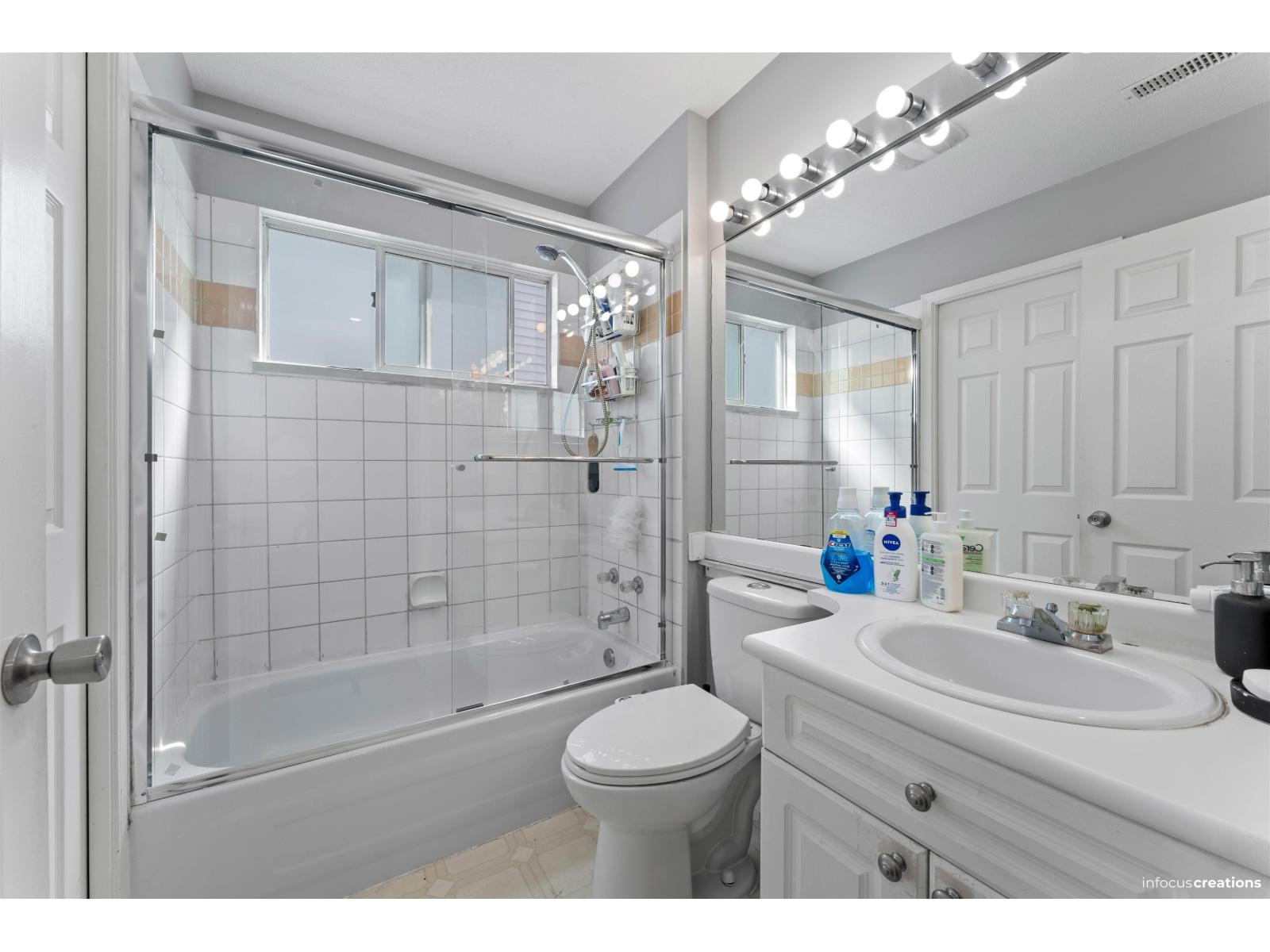 2 Bed, 2 Bath House for Sale in Surrey – 28 13713 72A AVENUE, Surrey – MLS# R3135279 - Image 20