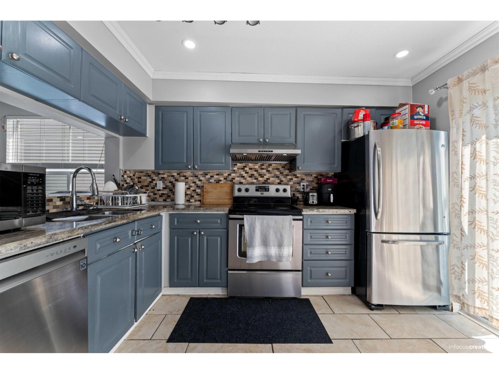 2 Bed, 2 Bath House for Sale in Surrey – 28 13713 72A AVENUE, Surrey – MLS# R3135279 - Image 15