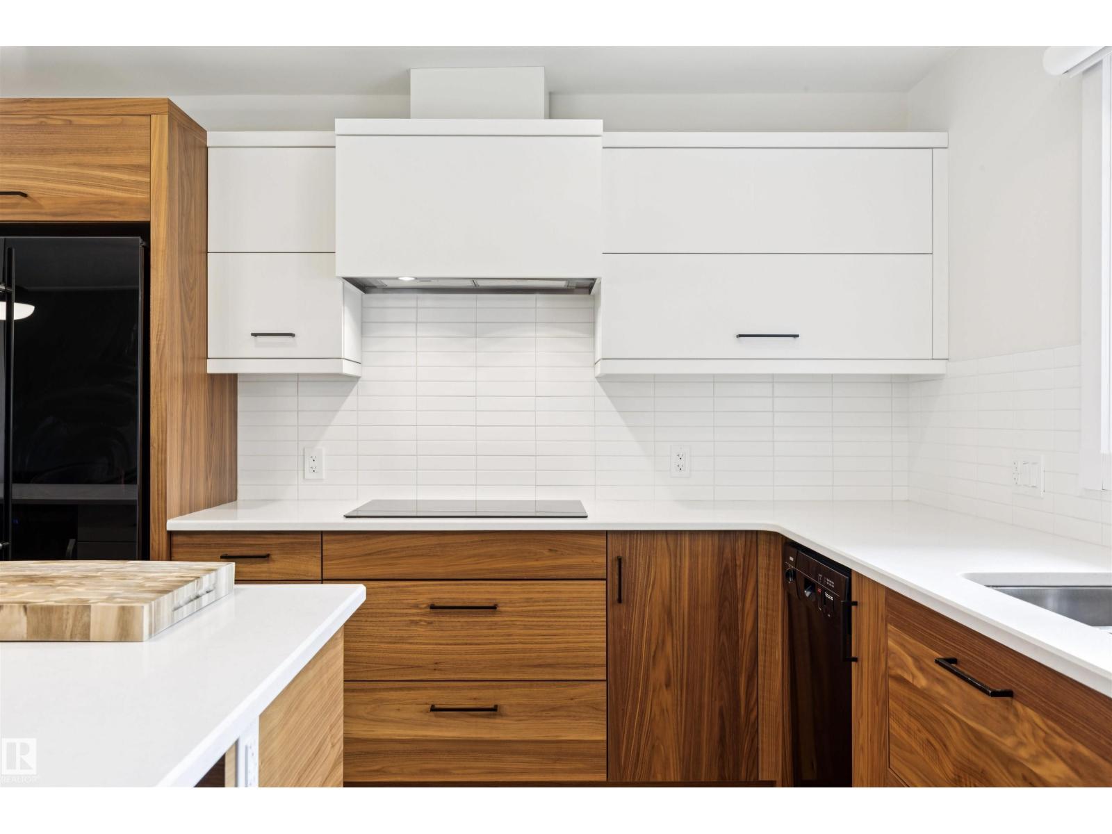 9544 148 ST NW - 16
