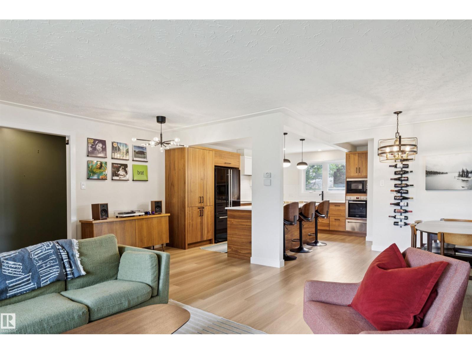 9544 148 ST NW - 8