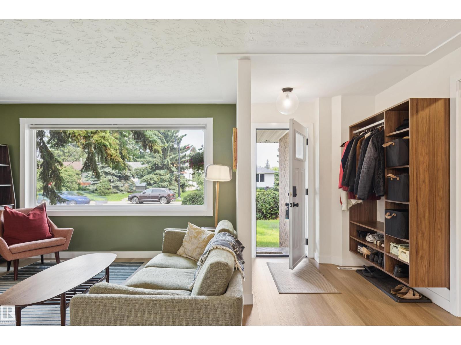 9544 148 ST NW - 4
