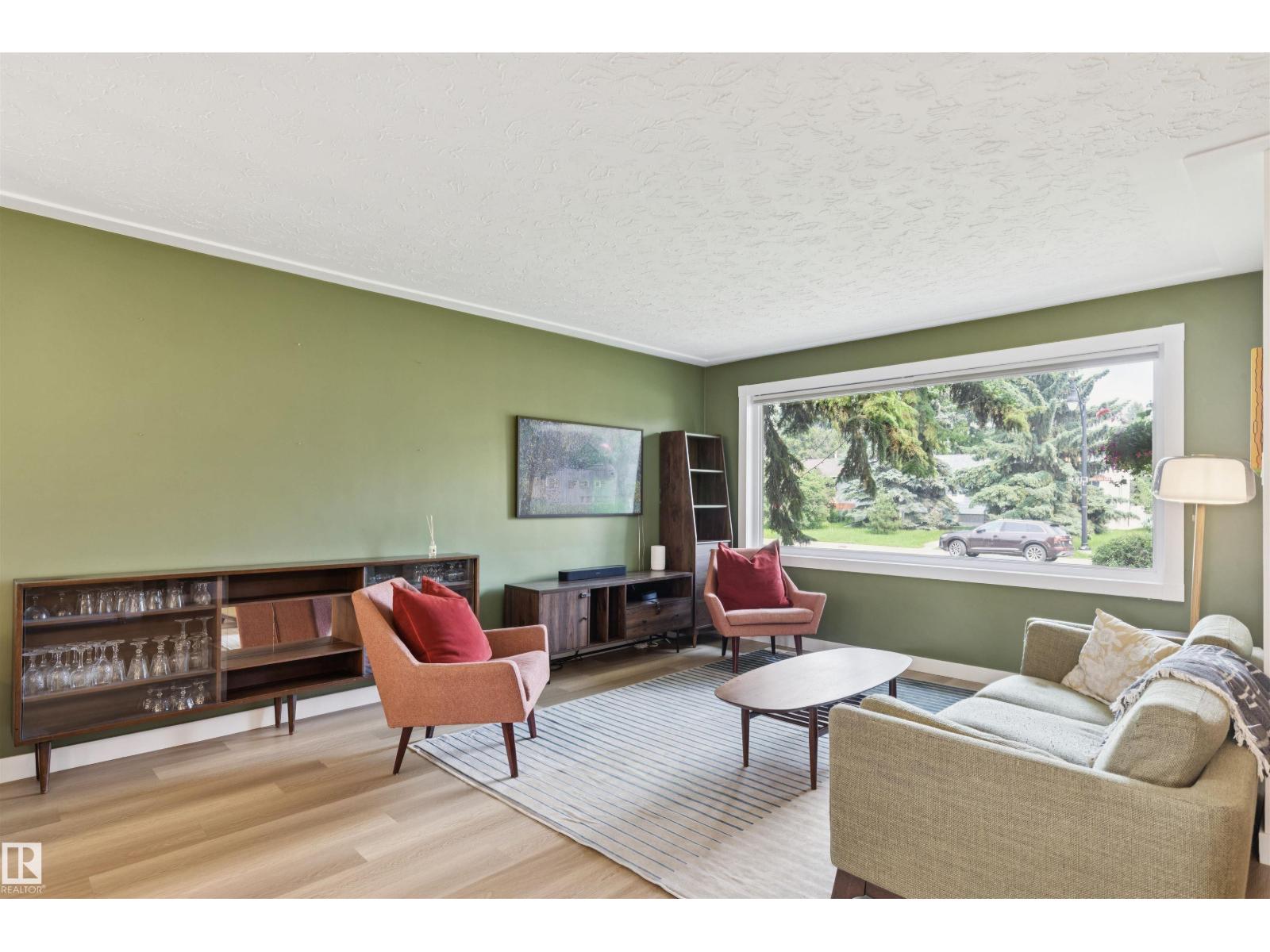 9544 148 ST NW - 5