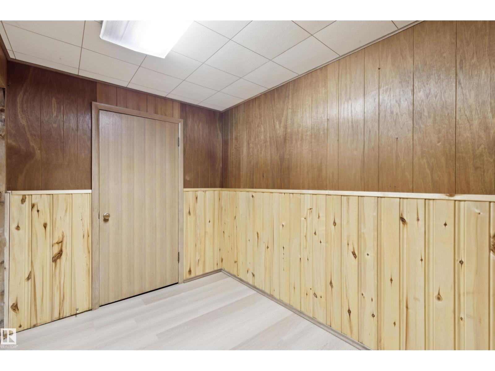9544 148 ST NW - 35