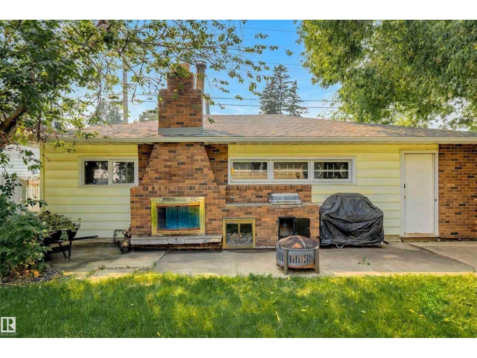 9544 148 ST NW - 29