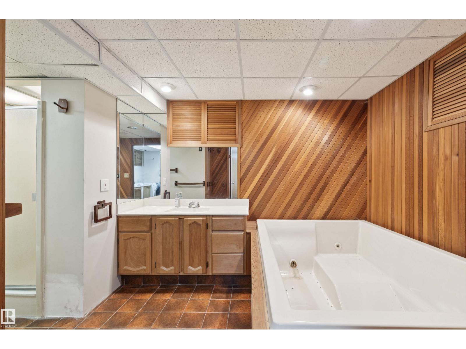 9544 148 ST NW - 39
