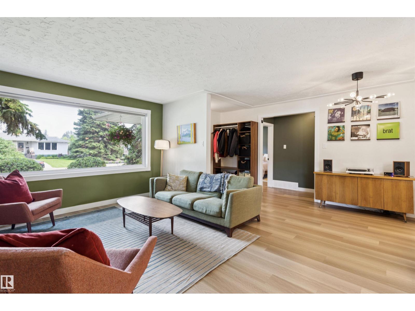 9544 148 ST NW - 11