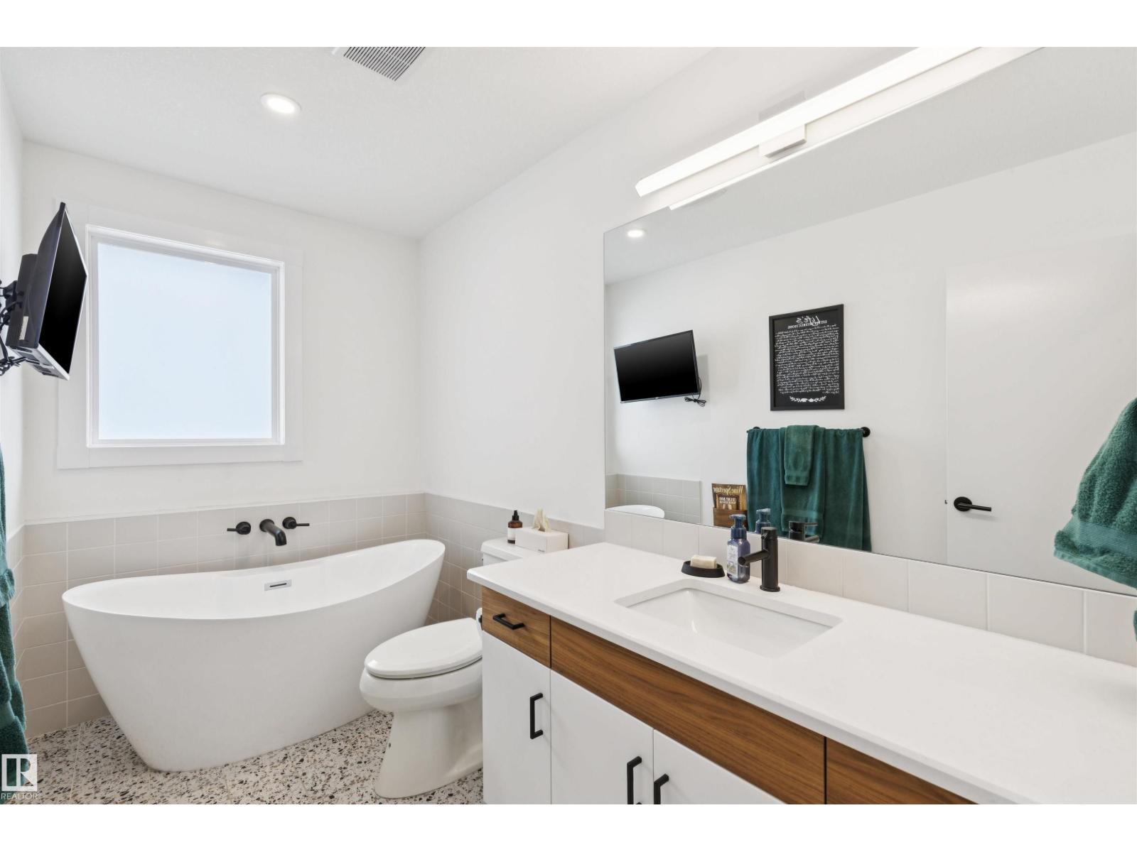 9544 148 ST NW - 20